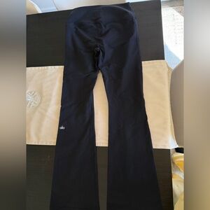 Alo Black Yoga Pants